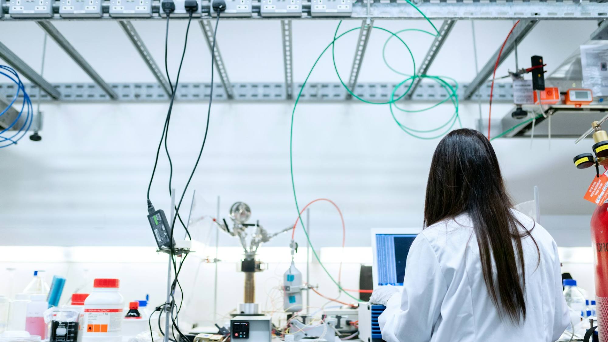 Abren las postulaciones para el premio “For Women in Science”, Unsplash