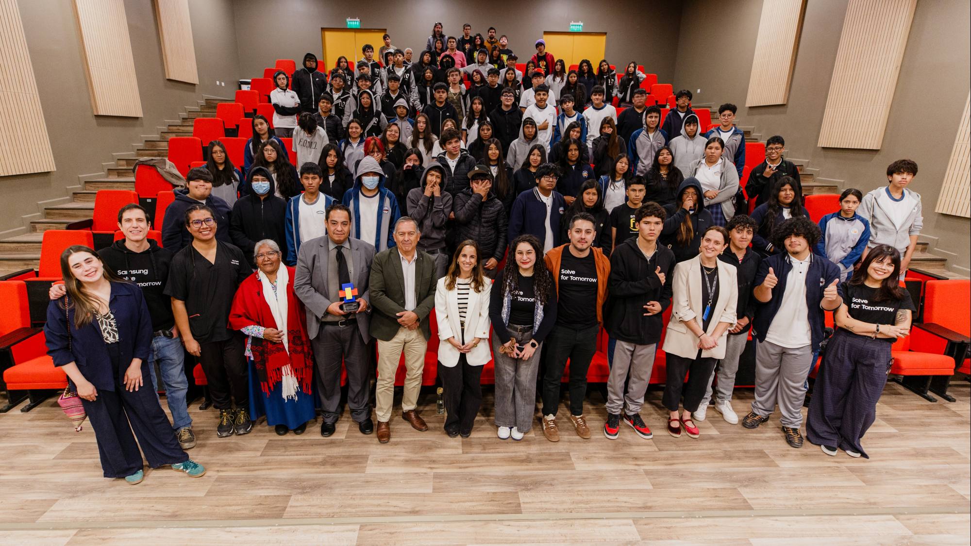 Solve for Tomorrow 2026 impulsa a más de 100 estudiantes a crear soluciones innovadoras para sus comunidades, Samsung Chile