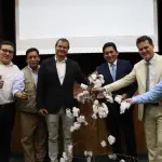 El rector de la Unalm, el ministro y el docente que lideró el equipo  investigador, Dr Raúl Blas. ,Foto: UNALM
