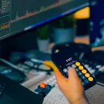 La transformación digital ha modificado la manera en que las personas toman decisiones ,Unsplash