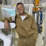 On entra al fútbol de la mano de Kylian Mbappé ,Juergen Teller - On