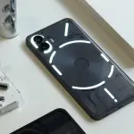 Nothing apuesta por celulares con diseño transparente y minimalista ,Nothing