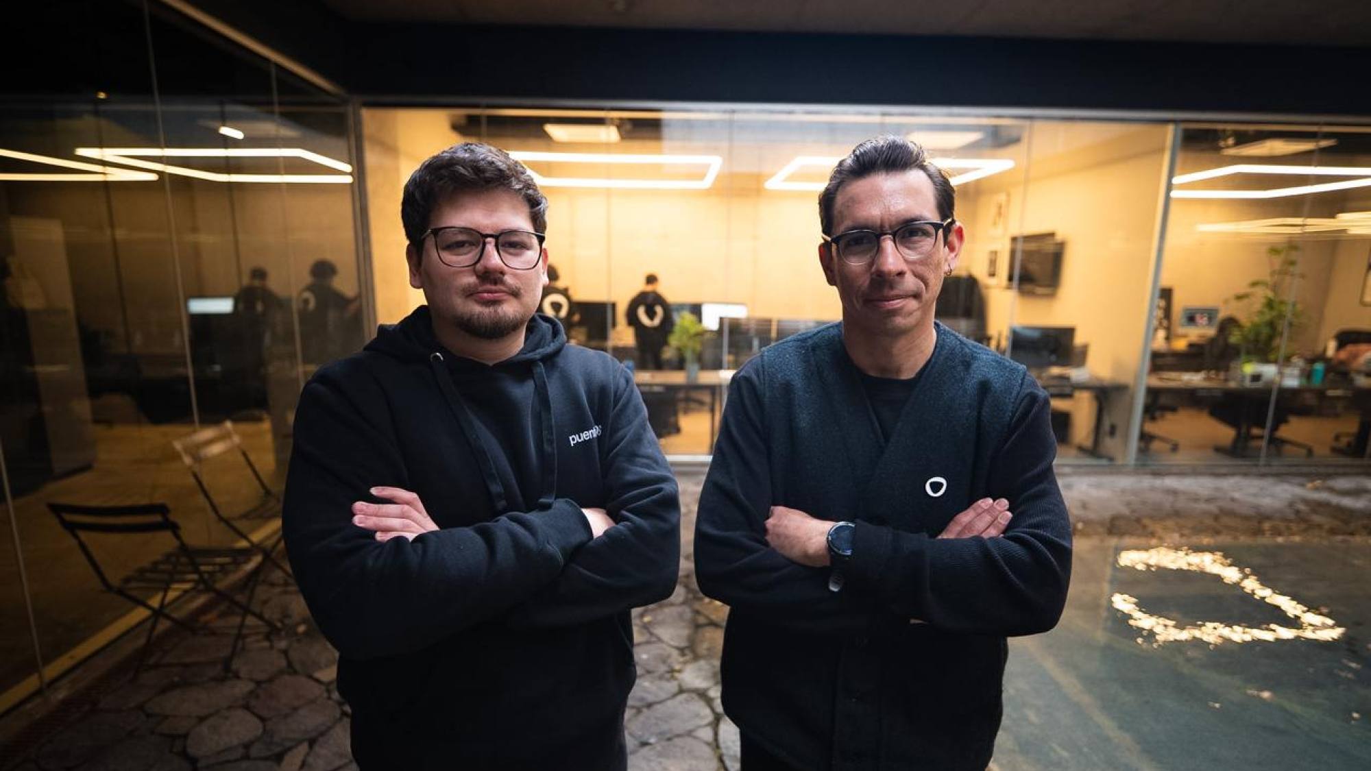 Exejecutivos de Walmart crean startup que desarrolla un sistema operativo para empresas autónomas, Platanus Ventures