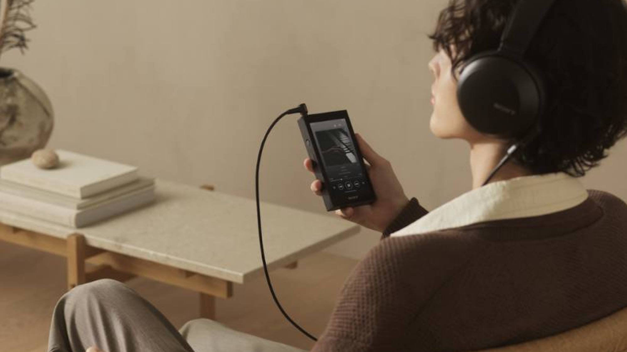 Sony Walkman, Gentileza